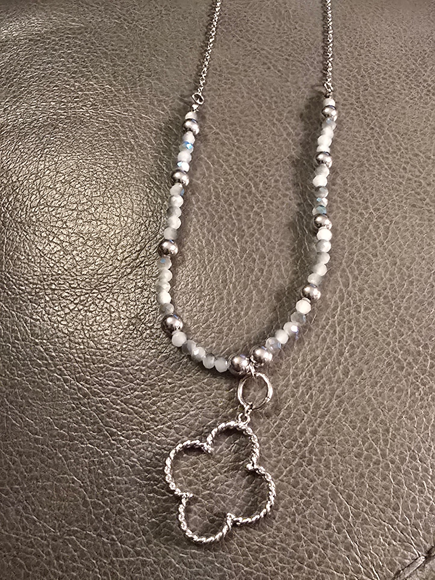 Sparkles and Beads Pendant Necklace