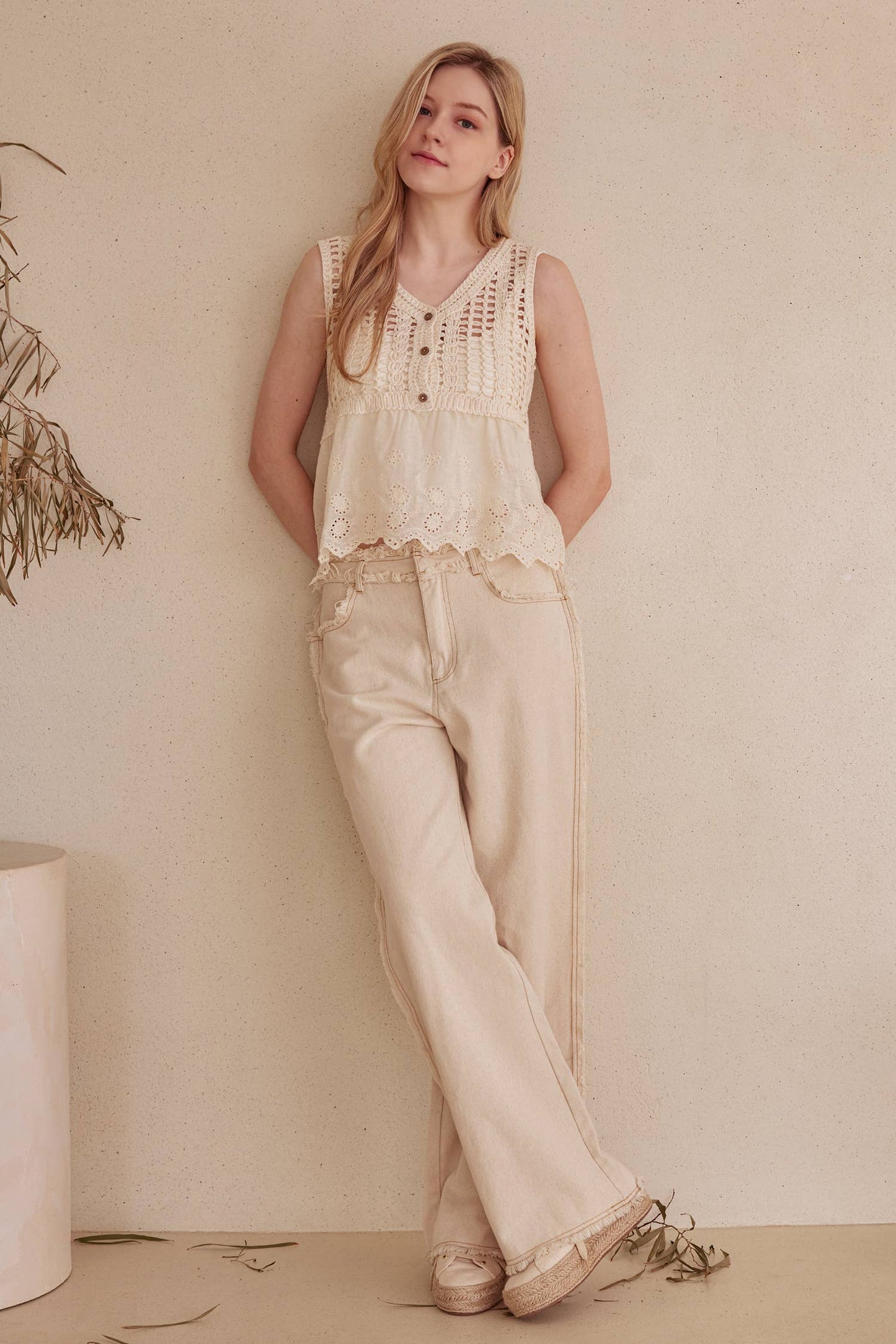 Delicate Crochet Lace Sleeveless Top