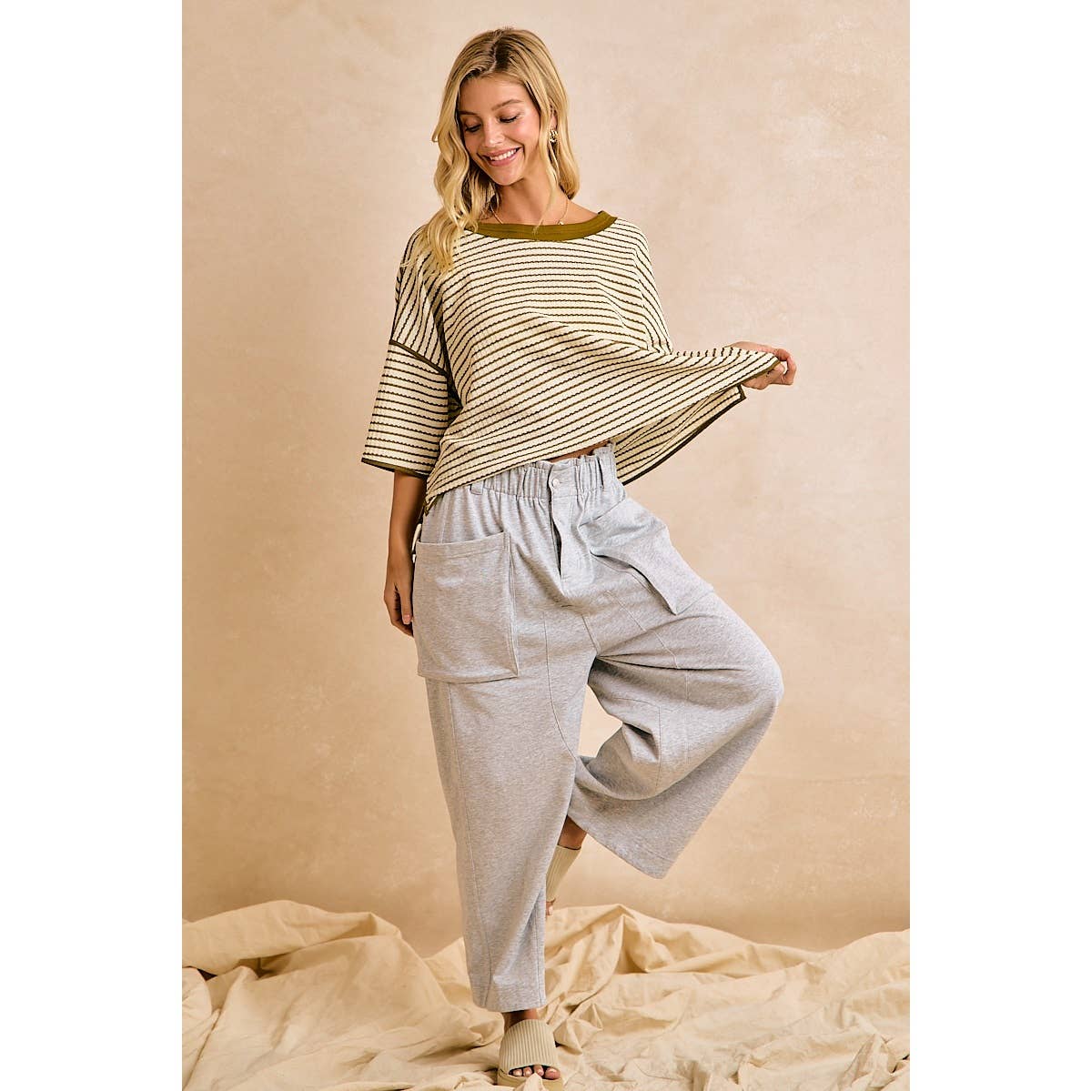 FRENCH TERRY OVERSIZED POCKETS WIDE LEGS PANTS