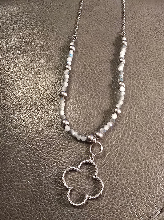 Sparkles and Beads Pendant Necklace