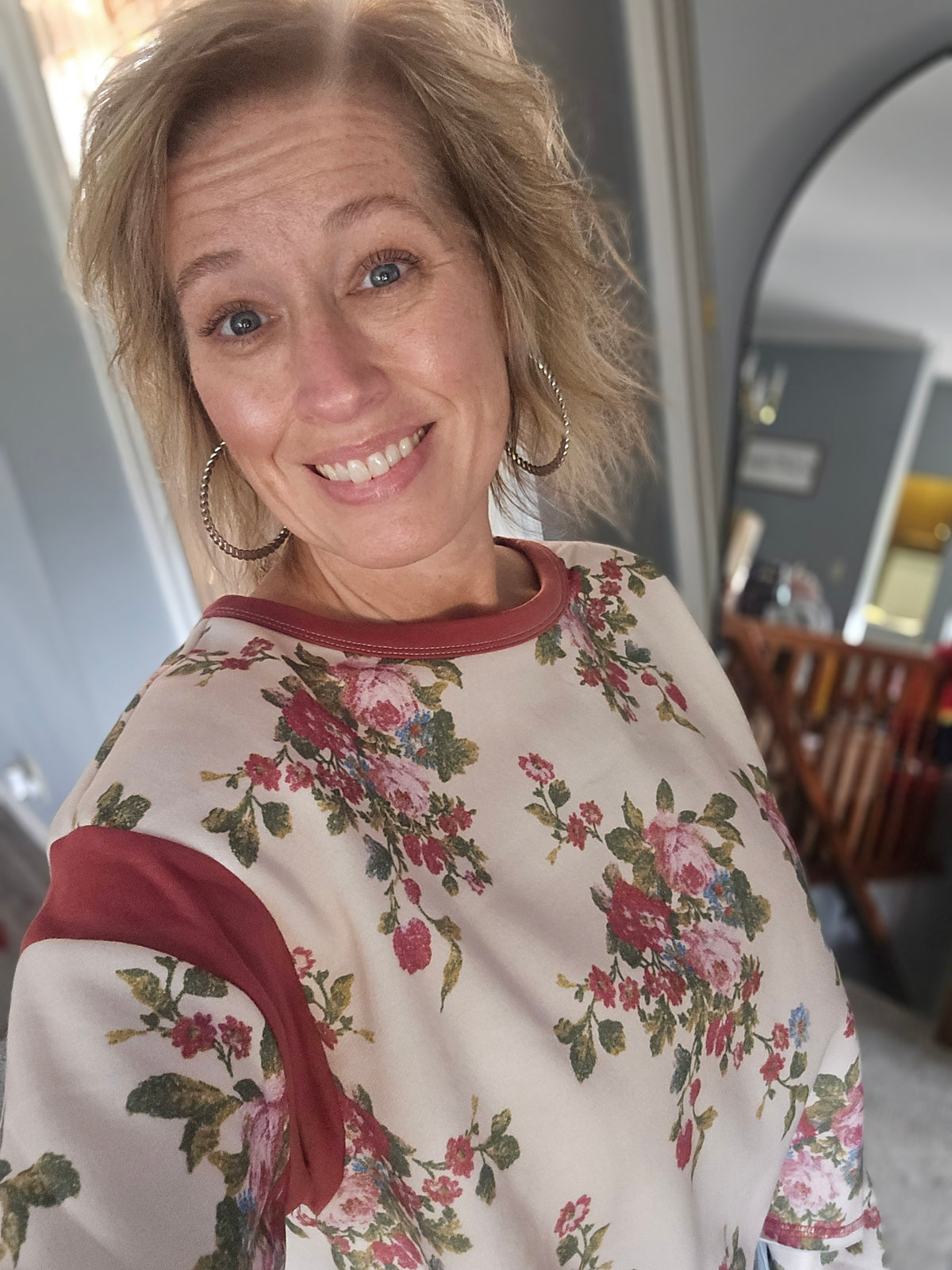 FLORAL BRUSHED TERRY OPEN BACK LONG SLEEVES TOP