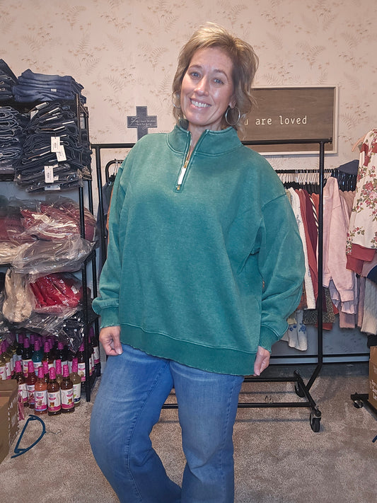 Curvy Acid Washed Zip Pullover in Hunter