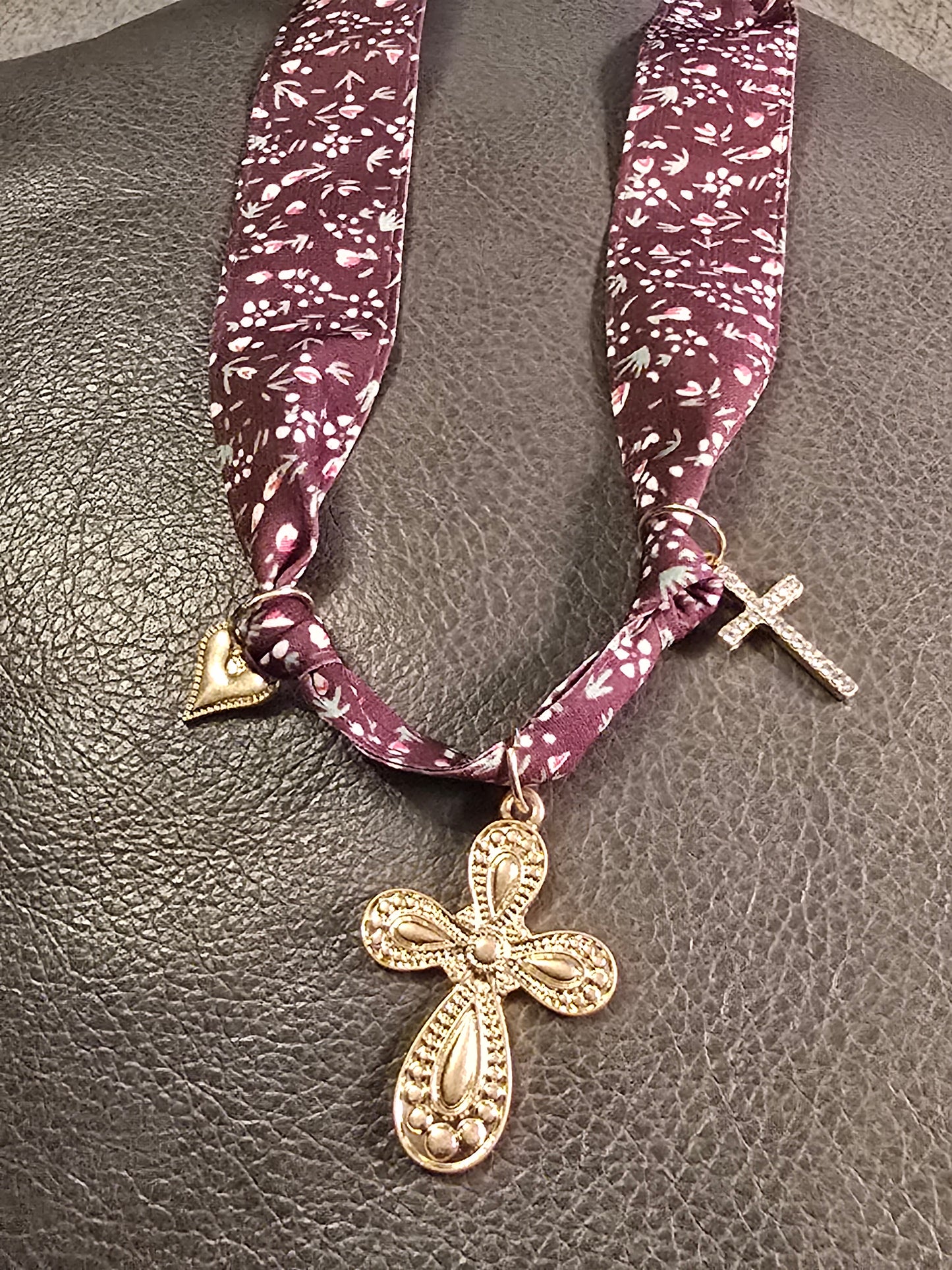 Grace and Bloom Scarf Necklace