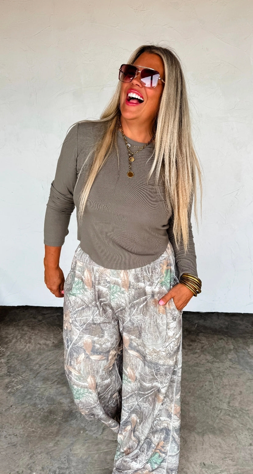 Camo Drift Away Wide Keg Joggers