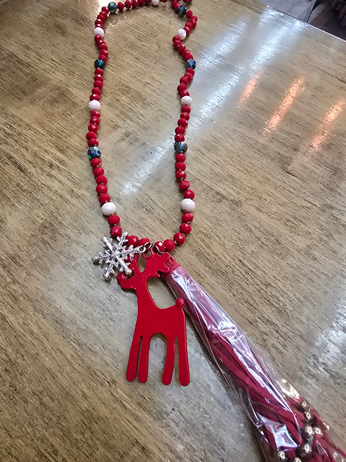 Emma Christmas Necklace